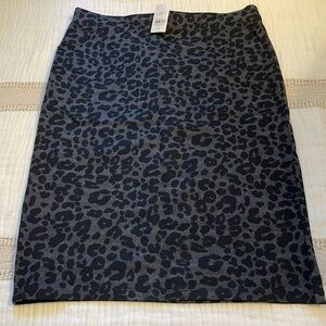 LOFT Gray and Black Leopard Jacquard Pencil Skirt